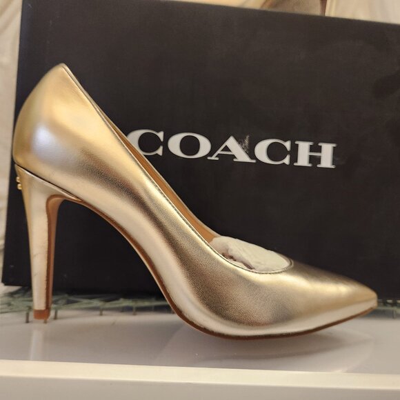 Coach "Skylar" Metallic Champagne Pumps. NIB. Size 6 - Picture 1 of 10